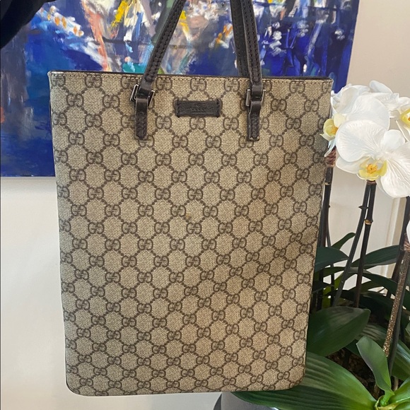 Gucci Other - 🤎😎Gucci Brown GG Monogram Messenger Tote with Dark Brown Leather Handles😎🤎